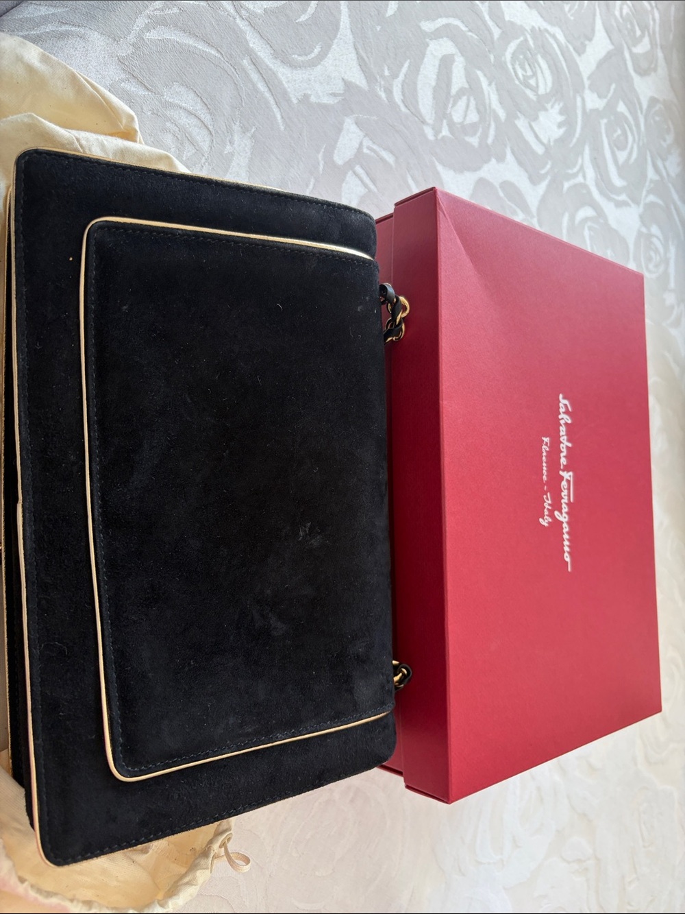 Salvatore Ferragamo Black Suede Vara Bow Chain Shoulder Bag with Gold Trim - Picture 5 of 5